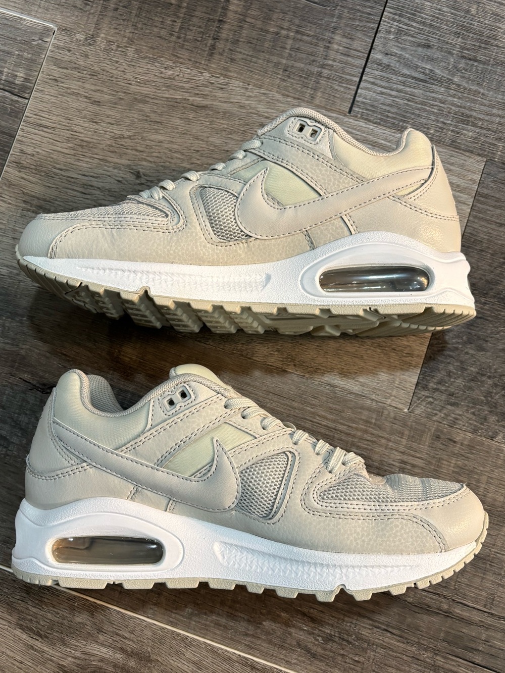 Nike Women’s Air Max Command Sneakers, color way “Light Bone”, Sz 7.5, GUC